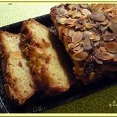 Cake aux pommes et aux amandes - Oh, la gourmande..