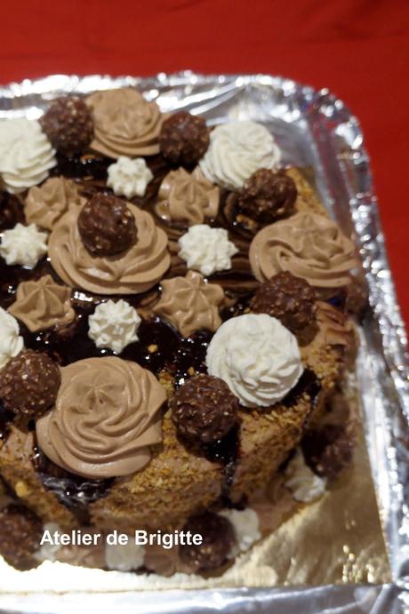 Layer cake Ferrrero Rochers