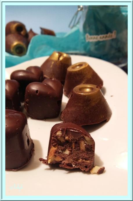 Chocolats pralinés et amandes 