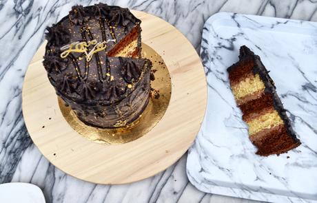 Layer Cake Black & Gold 