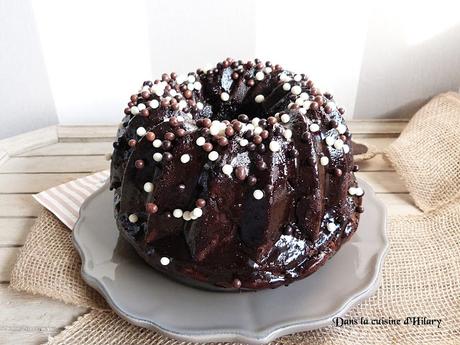 Bundt cake scandaleusement gourmand au chocolat / Scandalously yummy chocolate bundt cake