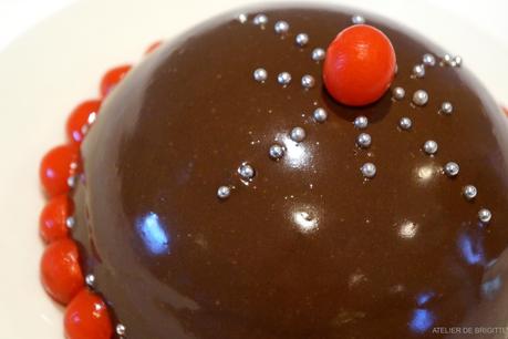 Dôme chocolat, insert confit de cerises