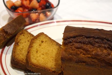 Cake aux écorces de citron confit et citron