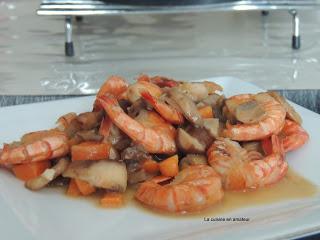 Mélange forestier et crevettes flambées au cognac