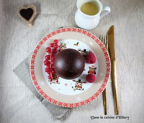 Sphère en chocolat surprise, moelleux chocolat-fève tonka et crème anglaise - Dans la cuisine d'Hilary