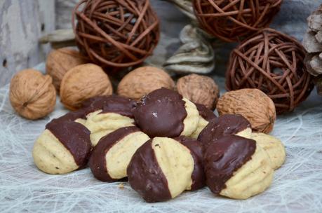 Sablés pattes de chat noix / chocolat