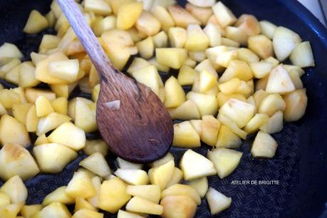 Gâteau aux Pommes et Pralines (spécial blancs d'oeufs)