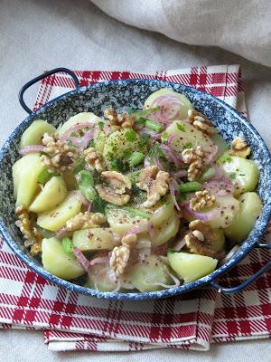 Salade de pommes de terre au céleri & aux noix