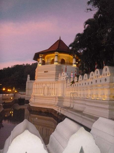 KANDY, la ville des pierres précieuses