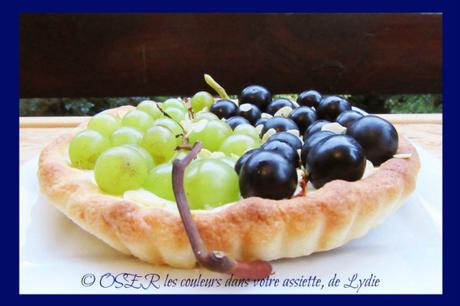 Tarte aux raisins bicolores à la crème pâtissière maison