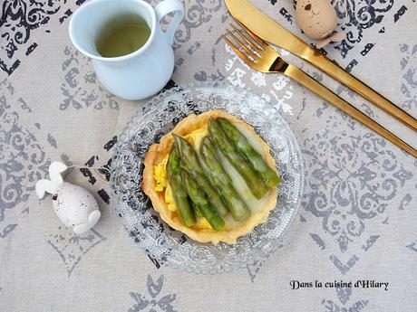 Tartelettes printanières aux œufs et asperges / Spring asparagus and egg pies