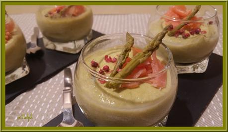 Verrines de mousse d'asperge à la truite fumée