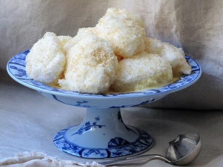 Oeufs à la neige à la noix de coco Oeufs à la neige à la noix de coco