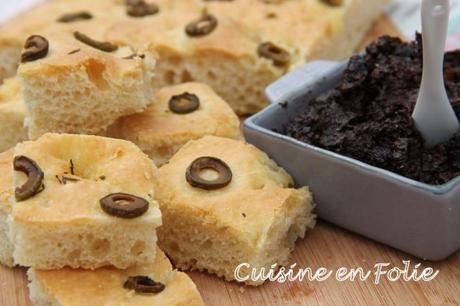 Focaccia olives vertes, thym, et fleur de sel