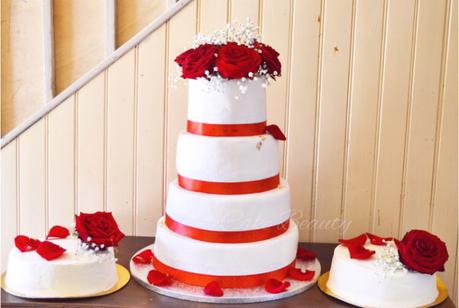 Wedding Cake Rouge et Blanc - Chic & Classe 