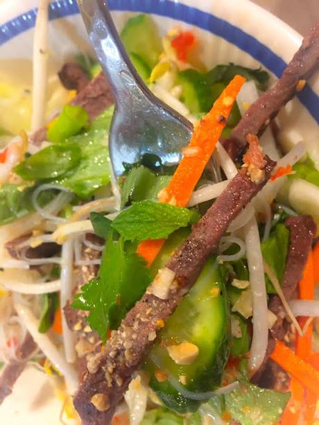 Bun Bo Xao Salade de Boeuf Vietnamienne