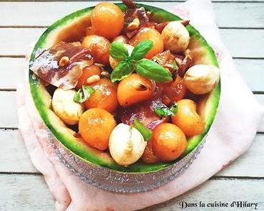 Salade gourmande de melon, cabezada embuchada, mozzarella, pignons et basilic / Yummy melon salad with cabezada embuchada, mozzarella, pine nuts and basil