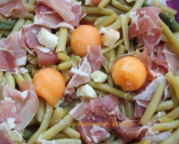 Salade de haricots beurre au melon, chèvre et jambon