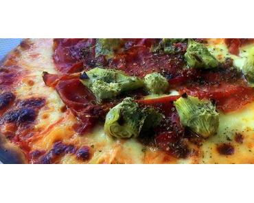 Pizza au Speck et aux artichauts