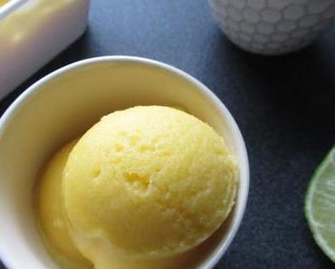Sorbet à la mangue et fruits de la passion.