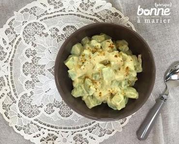 Salade fraîche de concombre au yaourt et au curry