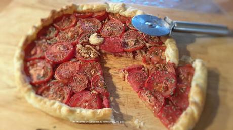 Tarte salée aux oignons frits, moutarde, herbe de Provence et tomates au companion thermomix ou sans robot