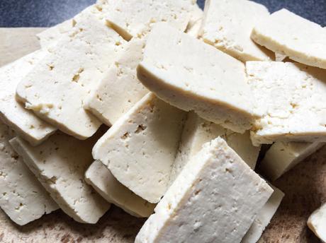 Lutsubo Express – Tofu pimenté et pâtes aux courgettes