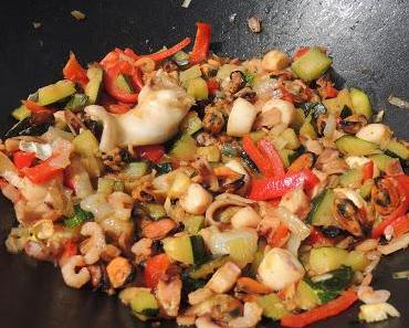 Fruits de mer et légumes au wok