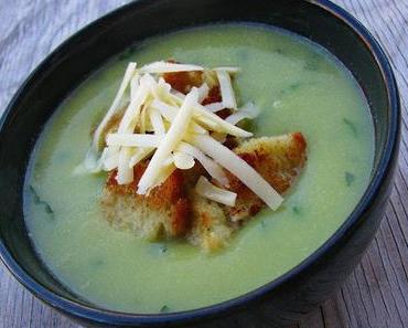 Velouté de courgettes à l'ail et au persil