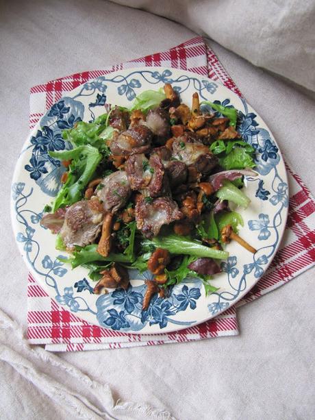 Salade de girolles aux gésiers confits