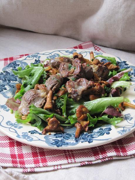 Salade de girolles aux gésiers confits