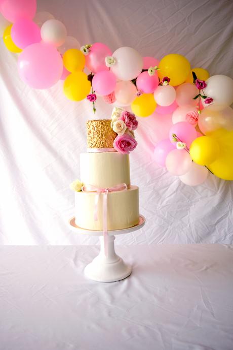 Gold sequin Wedding cake