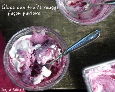 Glace aux fruits rouges façon pavlova