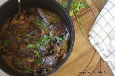 Joues de porc à l’Irouléguy, fenouil et olives