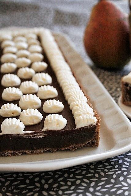 Tarte à la gelée de poires,  chocolat, chantilly, bio {sans gluten / sans oeufs / sans lait / végétalien}