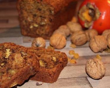 Cake aux kakis, noix et raisins