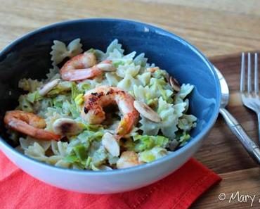 Farfalles aux poireaux, crevettes et sauce au lait d’amande