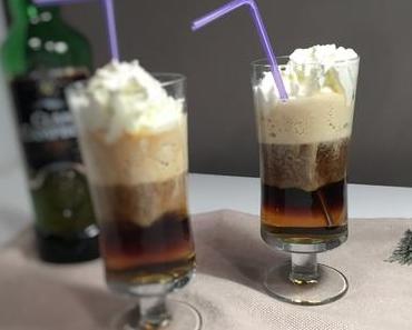 Irish coffee - cocktail chaud Irlandais à base de café, whisky et chantilly