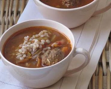 Bouillon de boulettes de boeuf aux petits légumes & à l'orge perlé