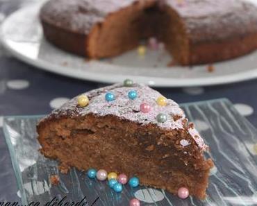 Gâteau avec les chocolats de Pâques