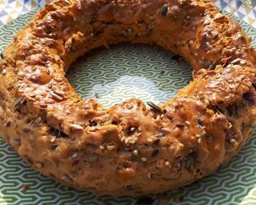 Gâteau au yaourt salé aux tomates, et viande de boeuf séché
