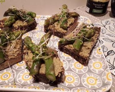 Tartines de Tapenade verte et Asperges