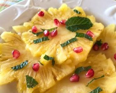 La salade d'ananas, grenade et menthe
