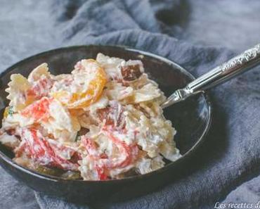 Salade de pâtes au saumon fumé, poivrons et chèvre frais