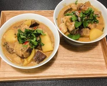 Dernières – Petit curry d’aubergine et de pomme de terre