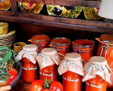 Conserves de sauce tomate